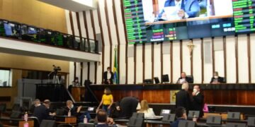 Assembleia retoma apreciação de projetos do executivo nesta terça