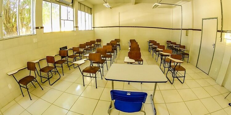 Ilhéus decide adiar retorno das aulas presenciais no município