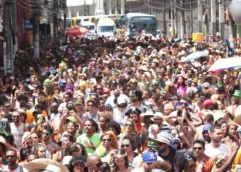 Governo prorroga decreto que libera eventos com até 500 pessoas na Bahia