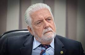 Wagner chama atenção para a ‘profunda crise’ enfrentada pelo país e critica o governo: “desastre”