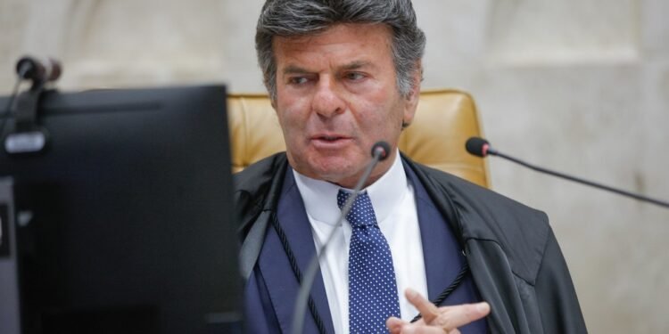 Liberdade de expressão não abrange ‘violências e ameaças’, diz Fux na abertura de sessão do STF