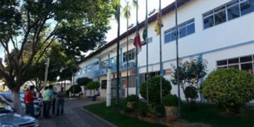 Brumado: “cota de empregos” é criada para não sucumbir taxa de lixo e código de obras