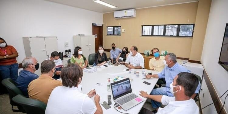 Camaçari: requalificações de Itacimirim e de Barra do Pojuca são pautas de reunião
