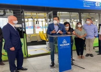 Salvador: Prefeito anuncia testes com ônibus elétricos ao lado do embaixador do reino unido