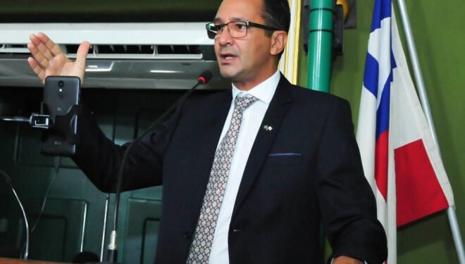 Vereador apresenta projeto para impedir inauguração de obras incompletas