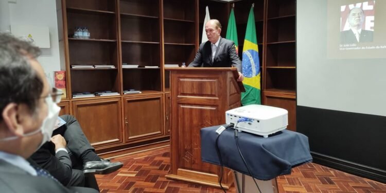 Em Portugal, governo baiano firma memorando de entendimentos com Associação Empresarial de Santarém