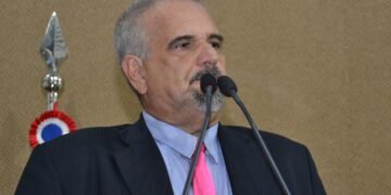 “É preciso que os mais pobres tenham mais força política”, diz deputado Marcelino Galo