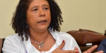 CMS discute homenagem a figuras públicas ligadas à escravidão