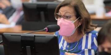 Lídice cobra retirada da Educação na PEC dos Precatórios