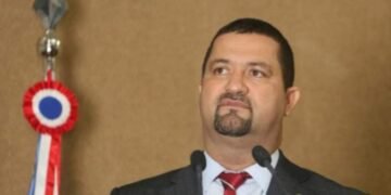 “Cabo eleitoral de Bolsonaro, Sandro Régis mente sobre educação na Bahia”, rebate Osni