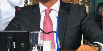 Nem o PT aguenta mais as condições do sindicato, diz vereador sobre volta às aulas