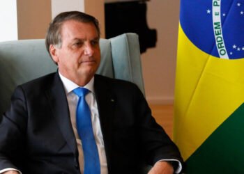 ‘Quem quebrou a economia foram governadores e prefeitos’, repete Bolsonaro