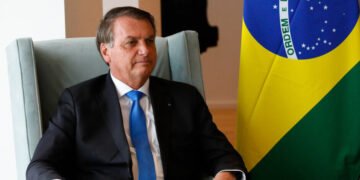‘Quem quebrou a economia foram governadores e prefeitos’, repete Bolsonaro
