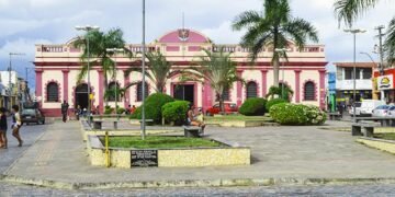 Prefeito de São Gonçalo dos Campos suspende coleta de lixo até suspeito de crime se entregar