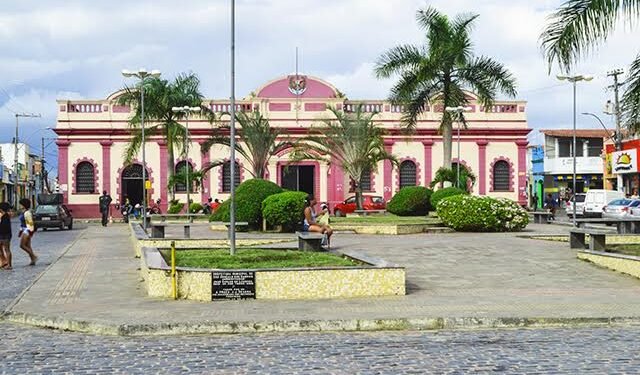 Prefeito de São Gonçalo dos Campos suspende coleta de lixo até suspeito de crime se entregar