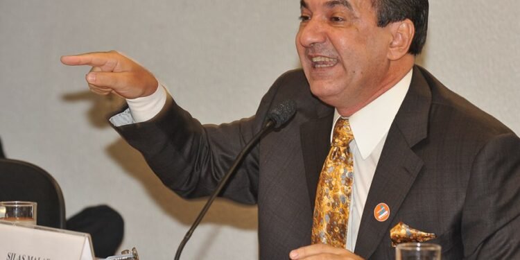 Pastor ataca Ciro Nogueira por articular com Calheiros alternativa a Andre Mendonça no STF