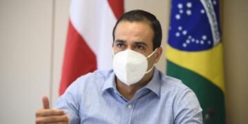 Bruno nega reajuste de tarifa de transporte e critica governo federal por falta de ação