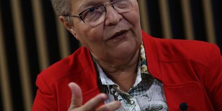 “Com mandato ou sem mandato, nós estamos sempre na luta”, diz Fátima Nunes Lula