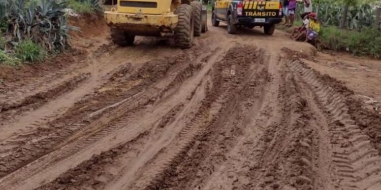 Defesa Civil contabiliza 72 famílias desalojadas e 85% de estradas danificadas em Itaberaba