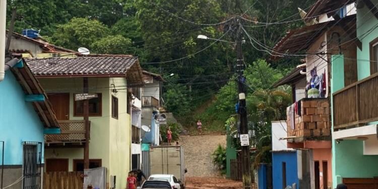 Prefeitura de Itacaré suspende aulas após fortes chuvas