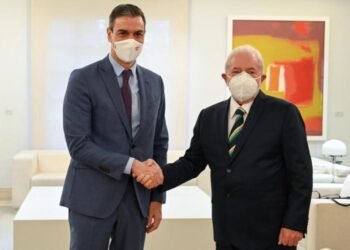 Lula se reúne com chefe do governo espanhol na última etapa de turnê europeia