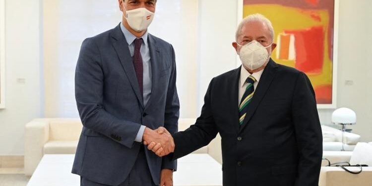 Lula se reúne com chefe do governo espanhol na última etapa de turnê europeia