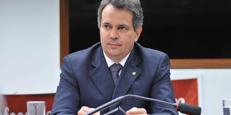 Se o PDT mudar a orientação eu voto contra a PEC dos Precatórios, diz Felix Júnior