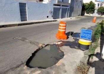 Vereador propõe acareação entre Prefeitura de Brumado e Embasa sobre responsabilidade dos esgotos estourados