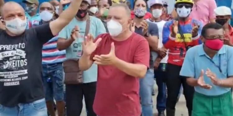 Salvador: Servidores municipais fazem manifestação por melhores salários em Salvador