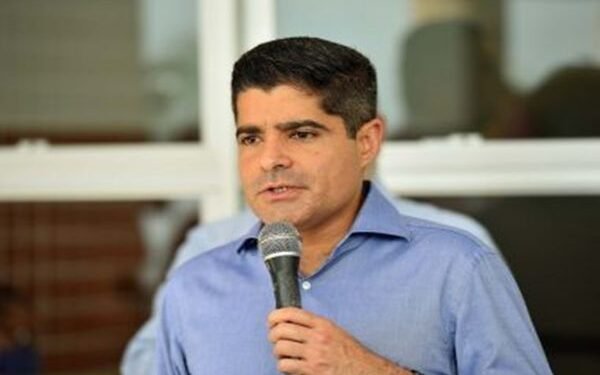 ACM Neto ironiza “marcação” de Rui em suas agendas no interior: “Espero que sirva para o governo intensificar as ações”