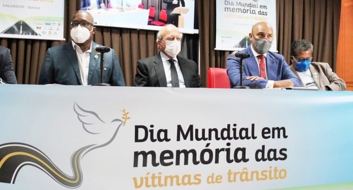 Detran-BA participa de evento que discute segurança e responsabilidade no trânsito