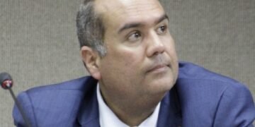 Líder da oposição, Régis pede que MP-BA investigue aumento da tarifa do ferry