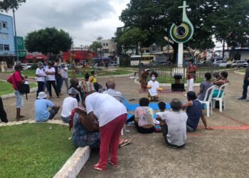 Performance do Programa Corra Pro Abraço aborda história do povo negro