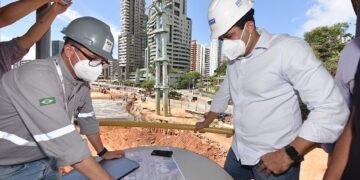 Obras da Avenida Tancredo Neves serão concluídas até março de 2022