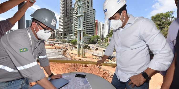 Obras da Avenida Tancredo Neves serão concluídas até março de 2022