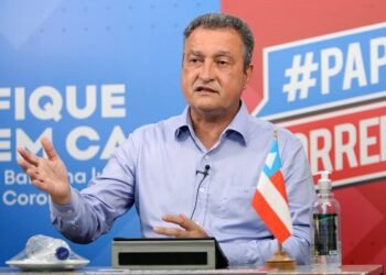 Decreto exigindo vacinação de servidores deve ser assinado essa semana, diz Rui