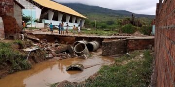Chuva faz quatro cidades decretarem situação de emergência na Bahia
