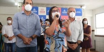 Dignidade menstrual: Salvador vai distribuir 500 mil absorventes na rede municipal