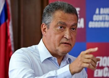 ‘Não aceito ultimatos’, diz Rui Costa sobre o Carnaval