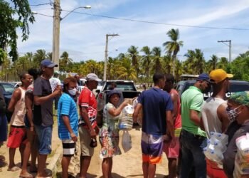 16º atua no resgate de mais de 70 pessoas ilhadas por causa da chuva