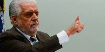 ‘Não muda para mim’, afirma Wagner sobre possível aliança entre João Roma e ACM Neto