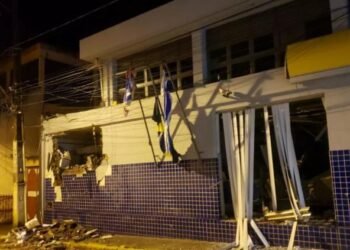 Agência bancária é alvo de ataque com explosivos no município de Iguaí