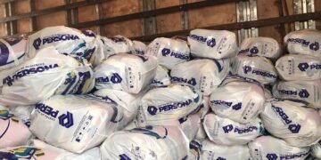 VLI entrega mais de 8 mil cestas básicas em quatro cidades na Bahia