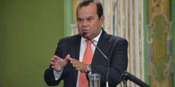 Projeto que obriga servidor a se vacinar pode ser sancionado na próxima semana, diz Geraldo Jr.