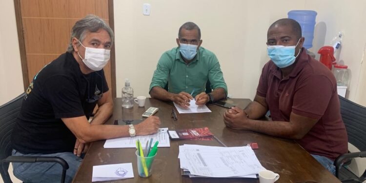 A parceria entre COOPERAST, Biofábrica da Bahia e a SDR da Bahia, beneficiara mais de duas mil famílias no Território Litoral Sul.