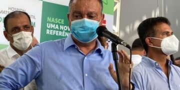 Entre a realização ou não do Carnaval, Rui diz que prefere ‘a saúde dos baianos’