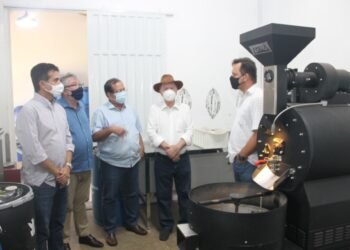No Sul da Bahia, Leão visita fazendas de turismo rural e comenta crescimento do PIB do Agronegócio