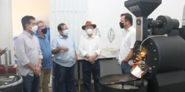 No Sul da Bahia, Leão visita fazendas de turismo rural e comenta crescimento do PIB do Agronegócio