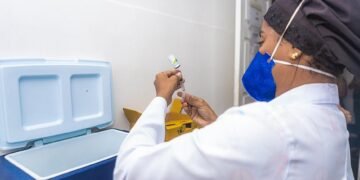 Salvador pode vacinar até 60 mil contra gripe nesta sexta em mega operação