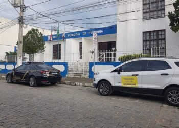 Serrinha pagou R$ 52 mil por monitores que custavam R$ 12 mil